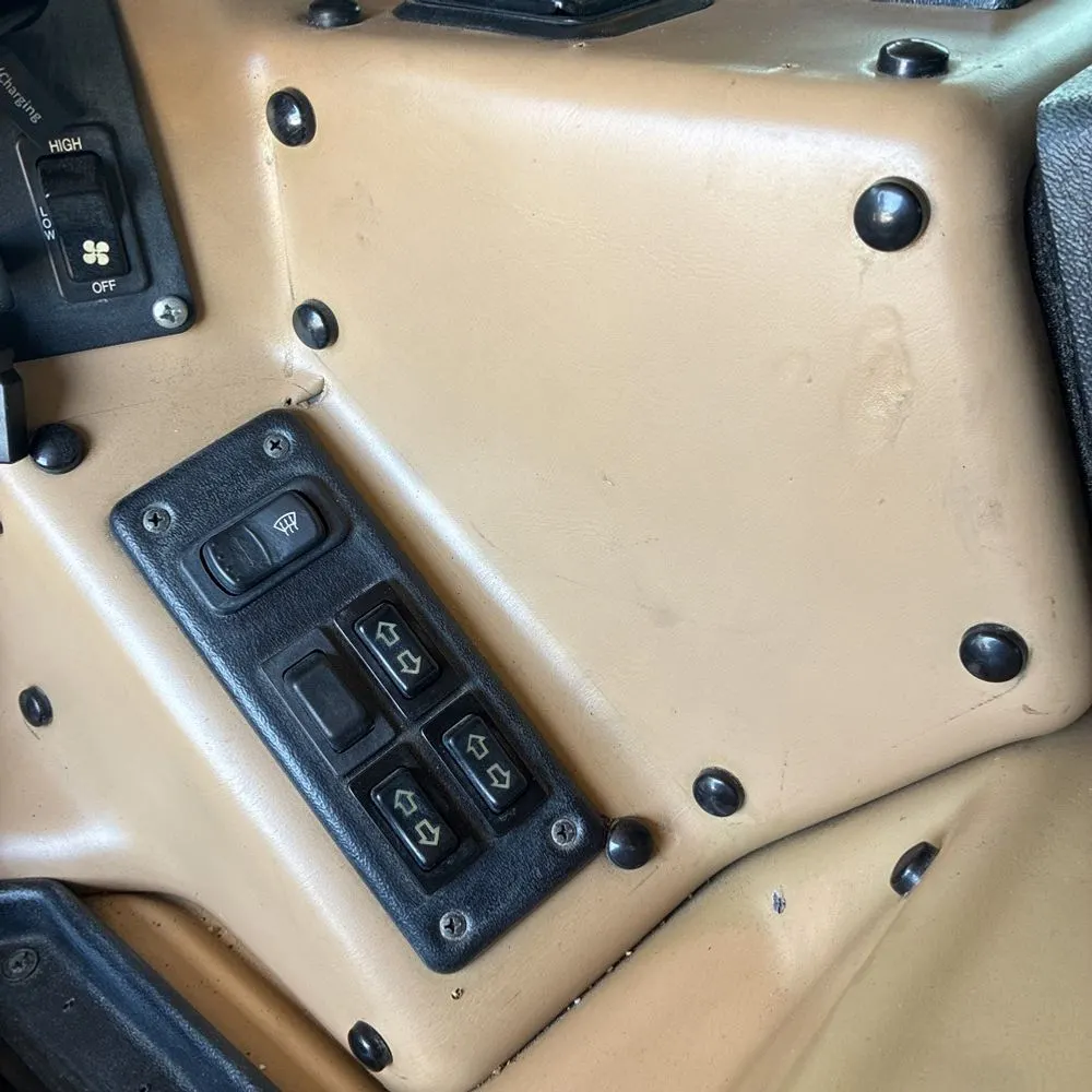 1998 Am General Hummer Hard Top