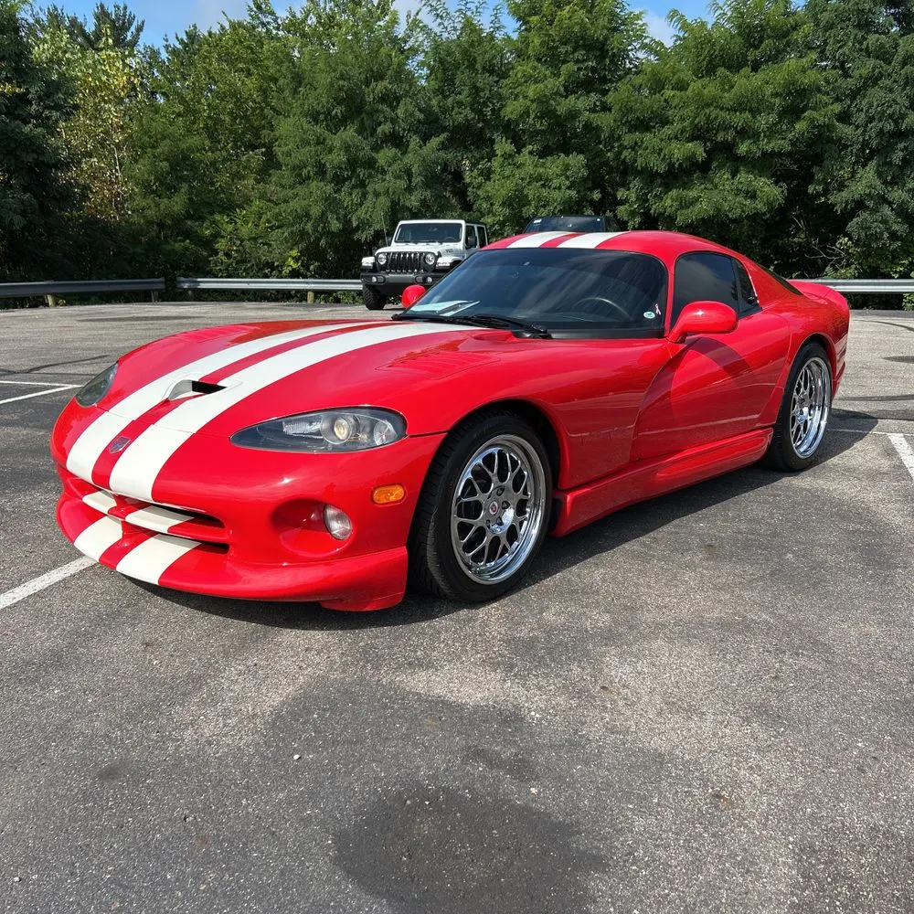 2002 Dodge Viper GTS