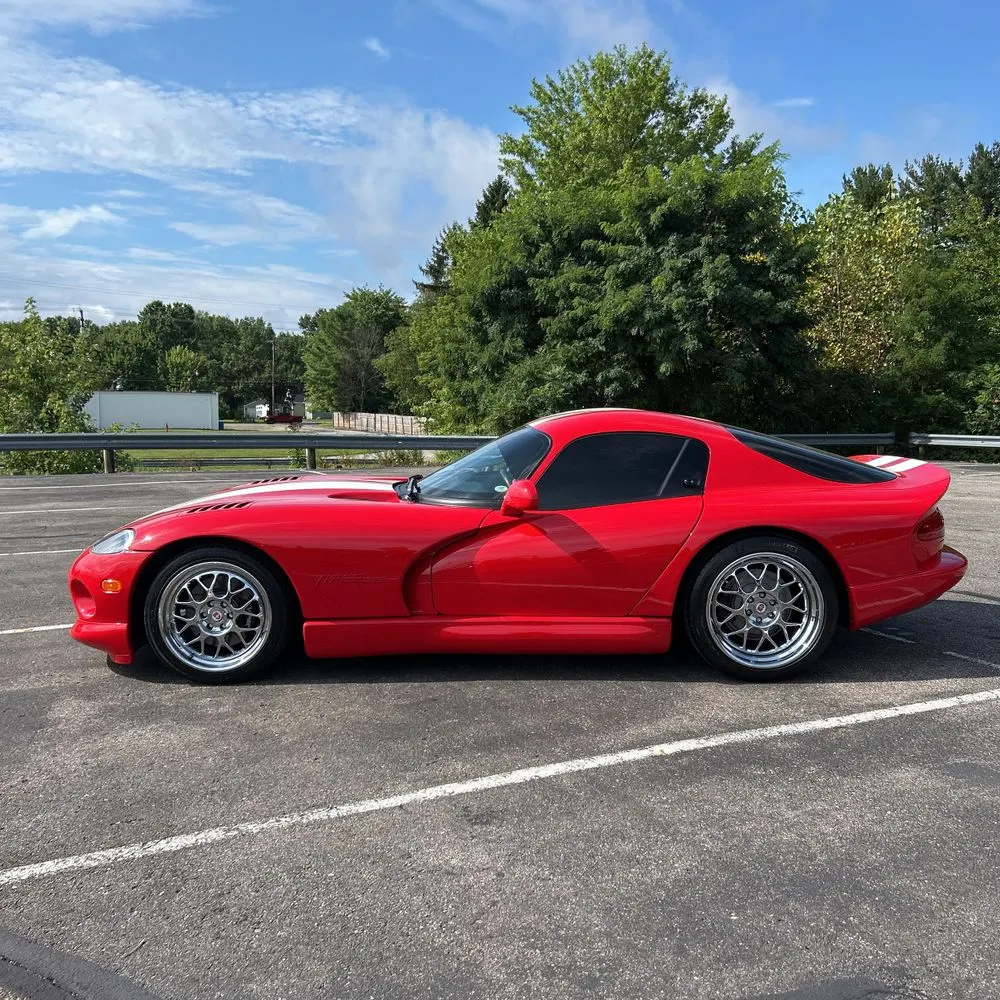 2002 Dodge Viper GTS