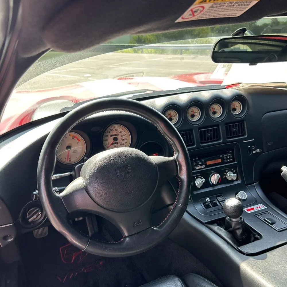 2002 Dodge Viper GTS