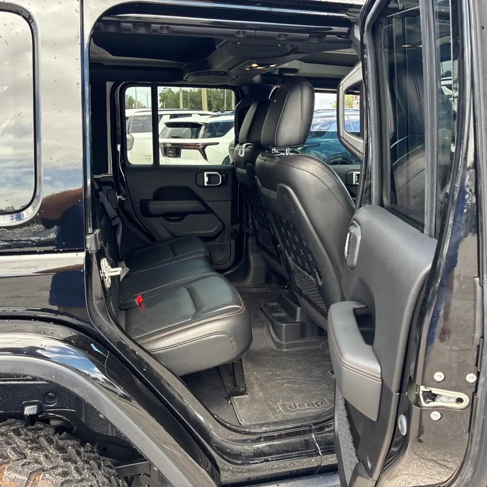 2023 Jeep Wrangler Rubicon 392