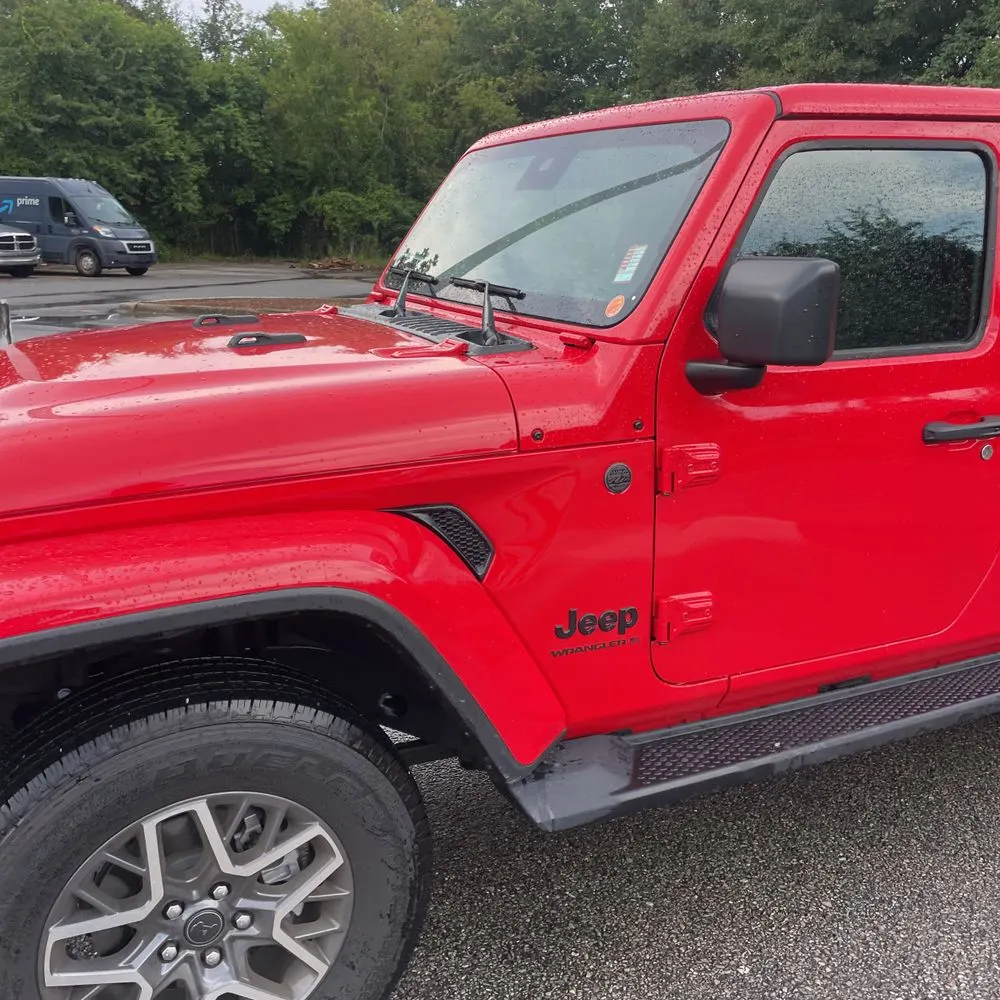 2025 Jeep Wrangler Sahara