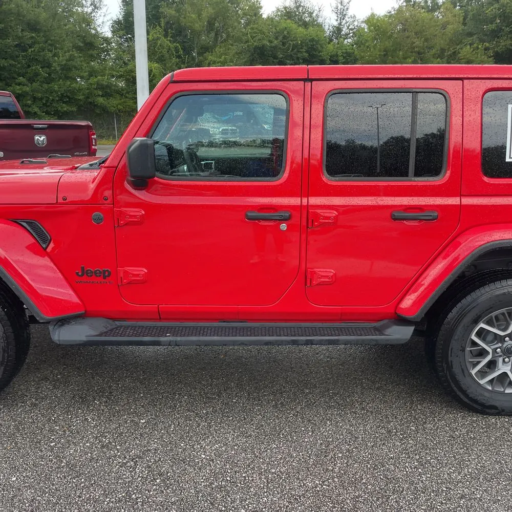 2025 Jeep Wrangler Sahara