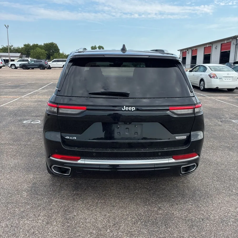2023 Jeep Grand Cherokee Summit Reserve