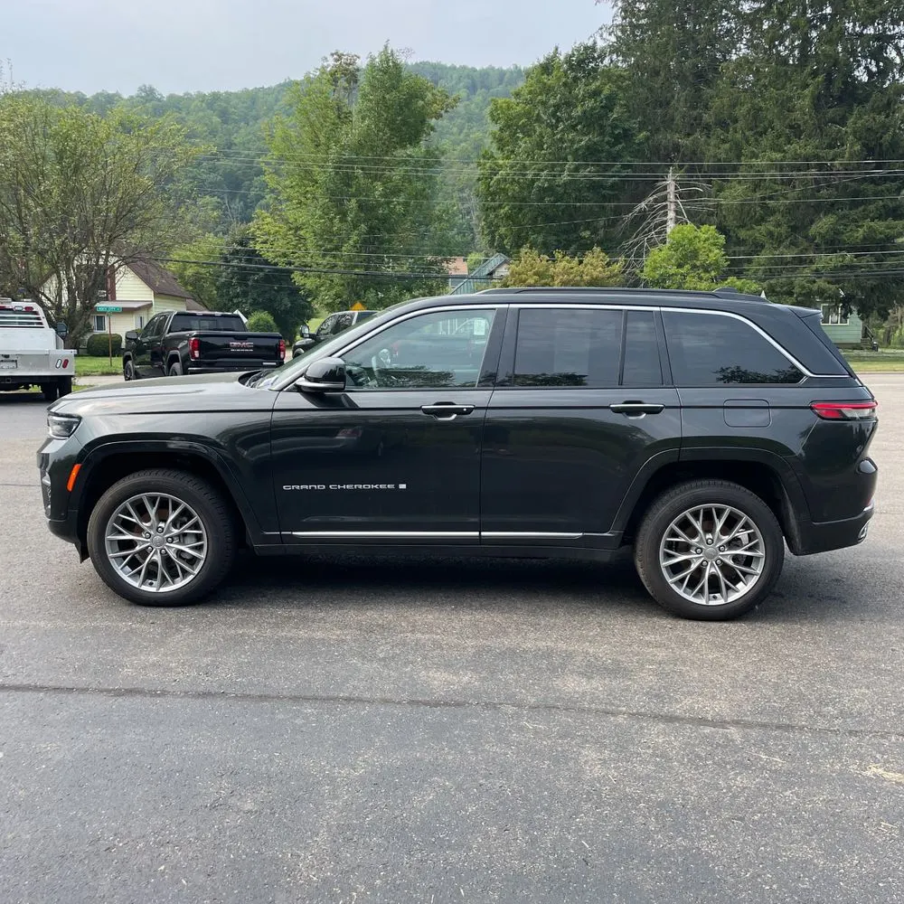 2024 Jeep Grand Cherokee Summit