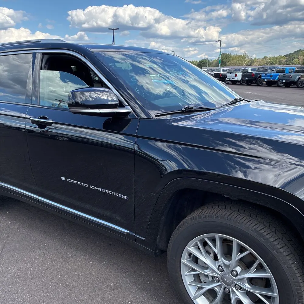 2023 Jeep Grand Cherokee L Summit