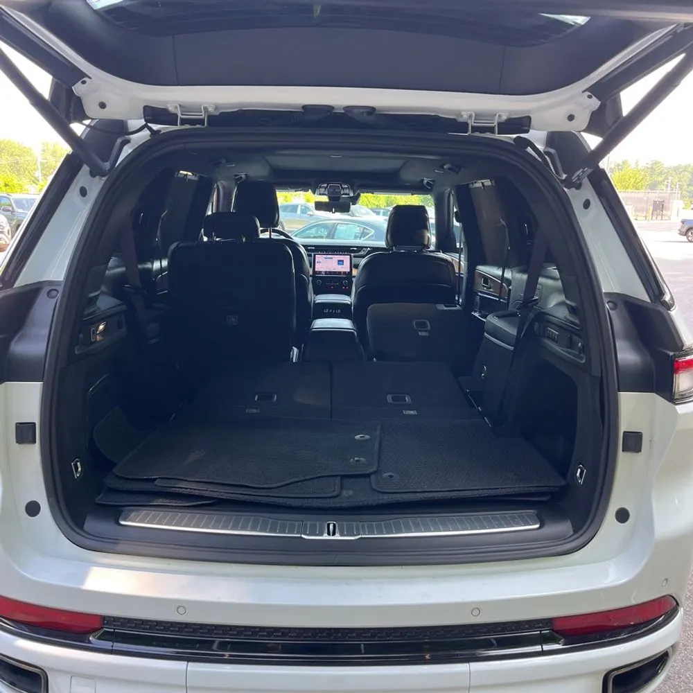 2023 Jeep Grand Cherokee L Summit Reserve