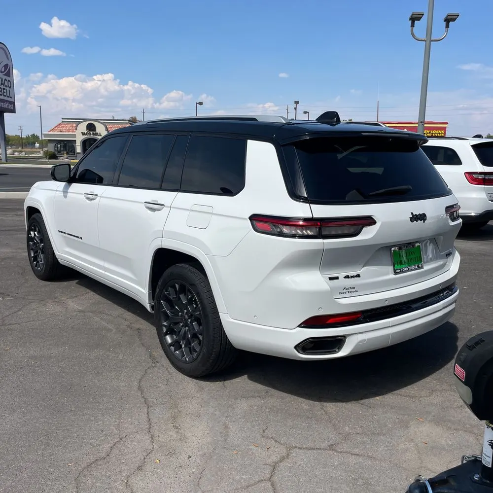 2023 Jeep Grand Cherokee L Summit