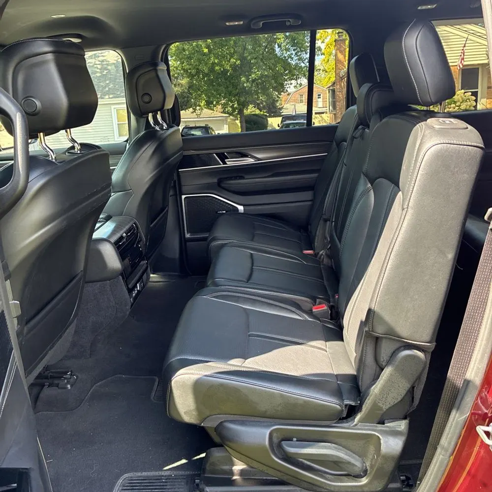 2024 Jeep Wagoneer L Series II