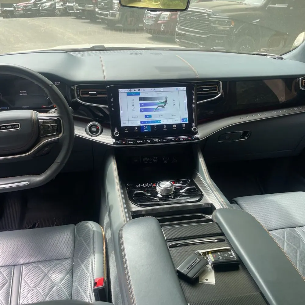 2023 Jeep Grand Wagoneer Series III 4D SUV 4WD