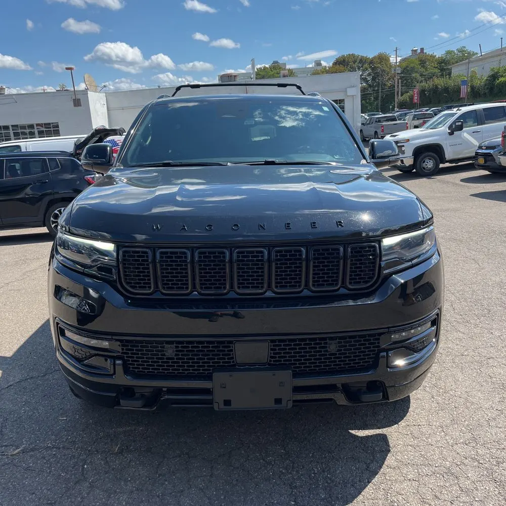 2023 Jeep Wagoneer Carbide
