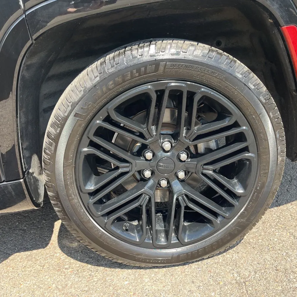 2023 Jeep Wagoneer Carbide