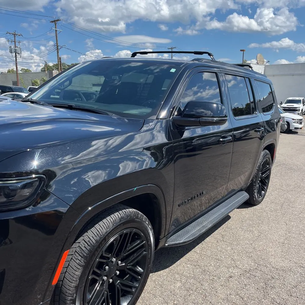 2023 Jeep Wagoneer Carbide