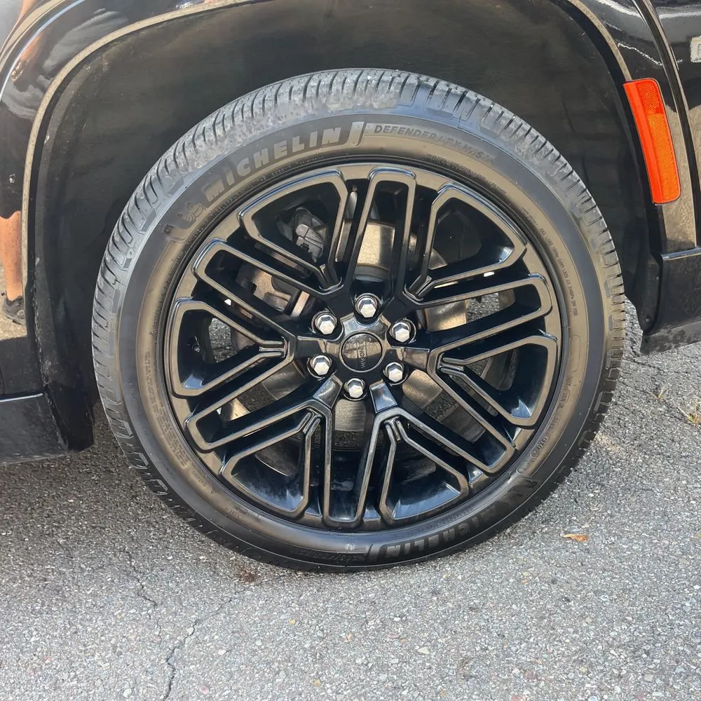 2023 Jeep Wagoneer Carbide