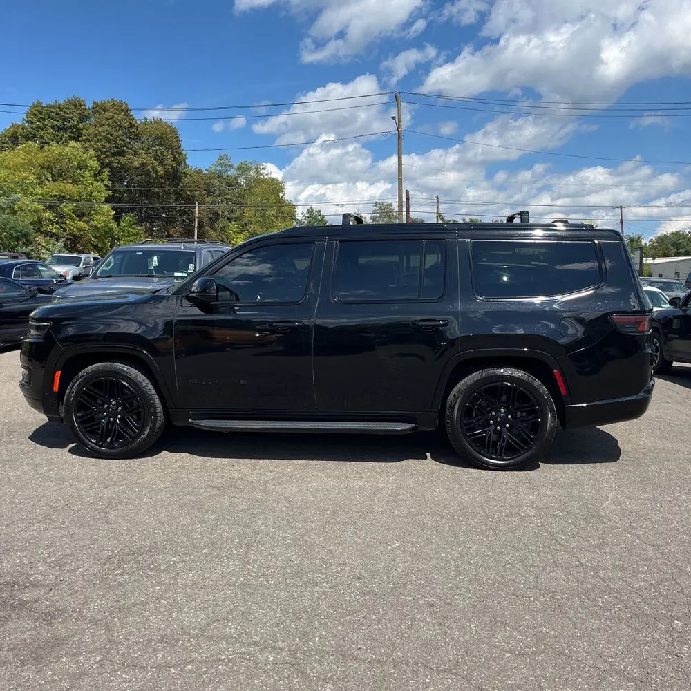 2023 Jeep Wagoneer Carbide