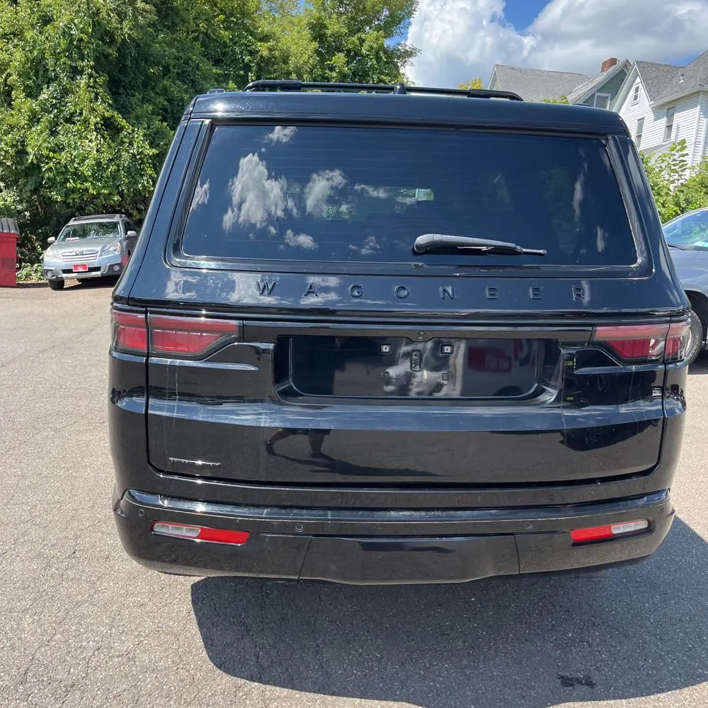 2023 Jeep Wagoneer Carbide