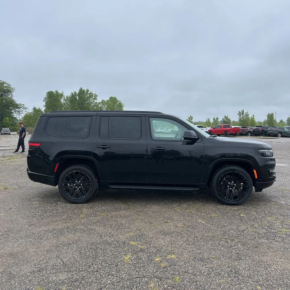 2023 Jeep Wagoneer Series II