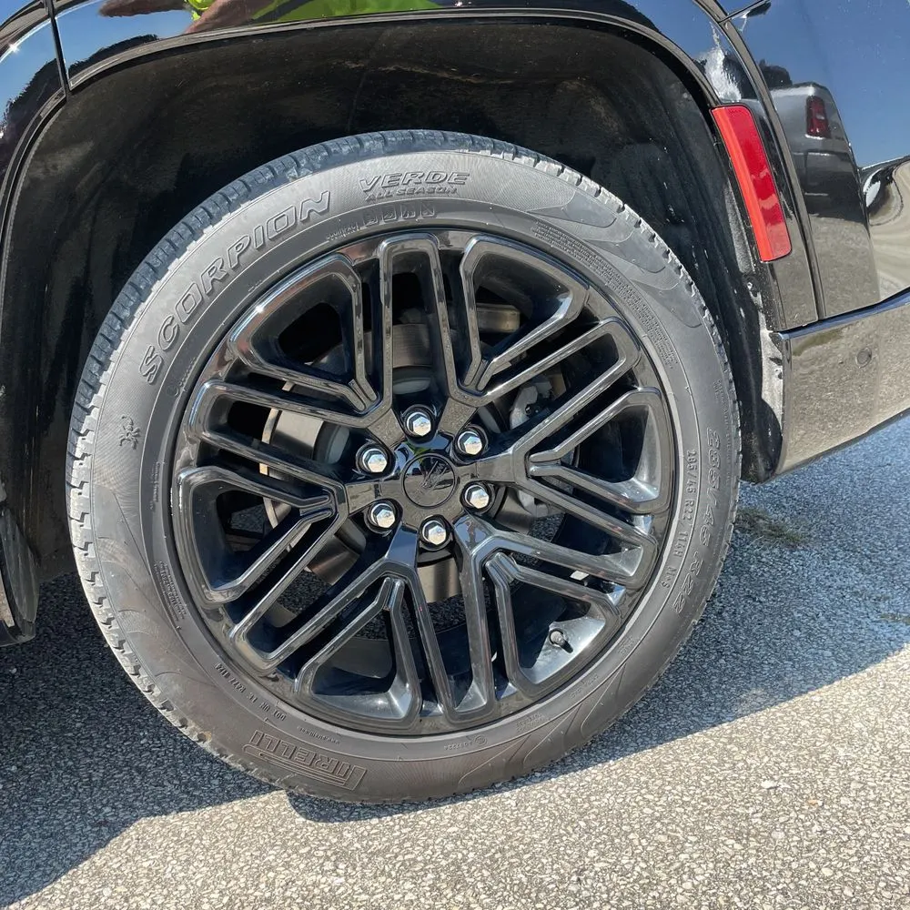 2024 Jeep Wagoneer Carbide