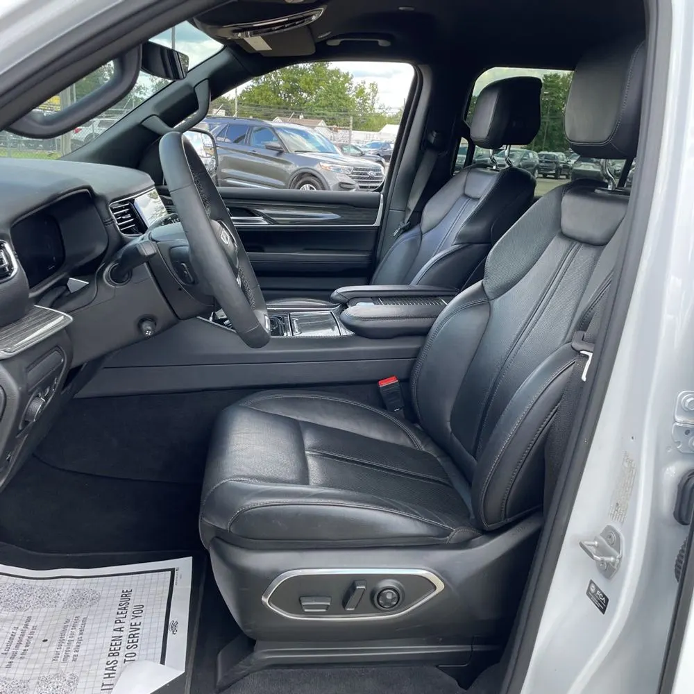 2022 Jeep Wagoneer Series II