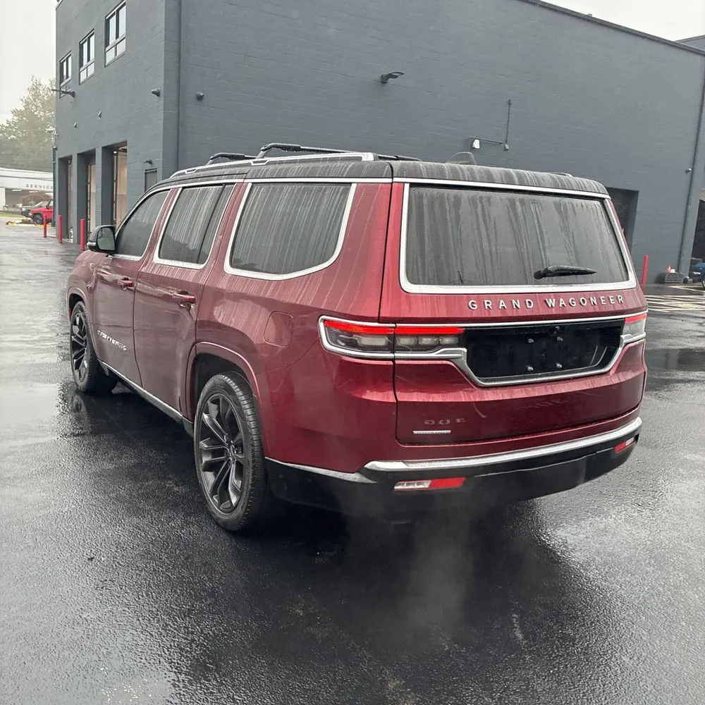 2023 Jeep Grand Wagoneer Base