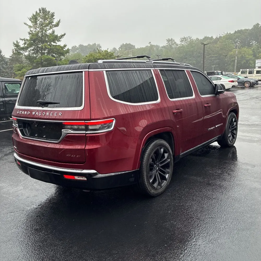 2023 Jeep Grand Wagoneer Base
