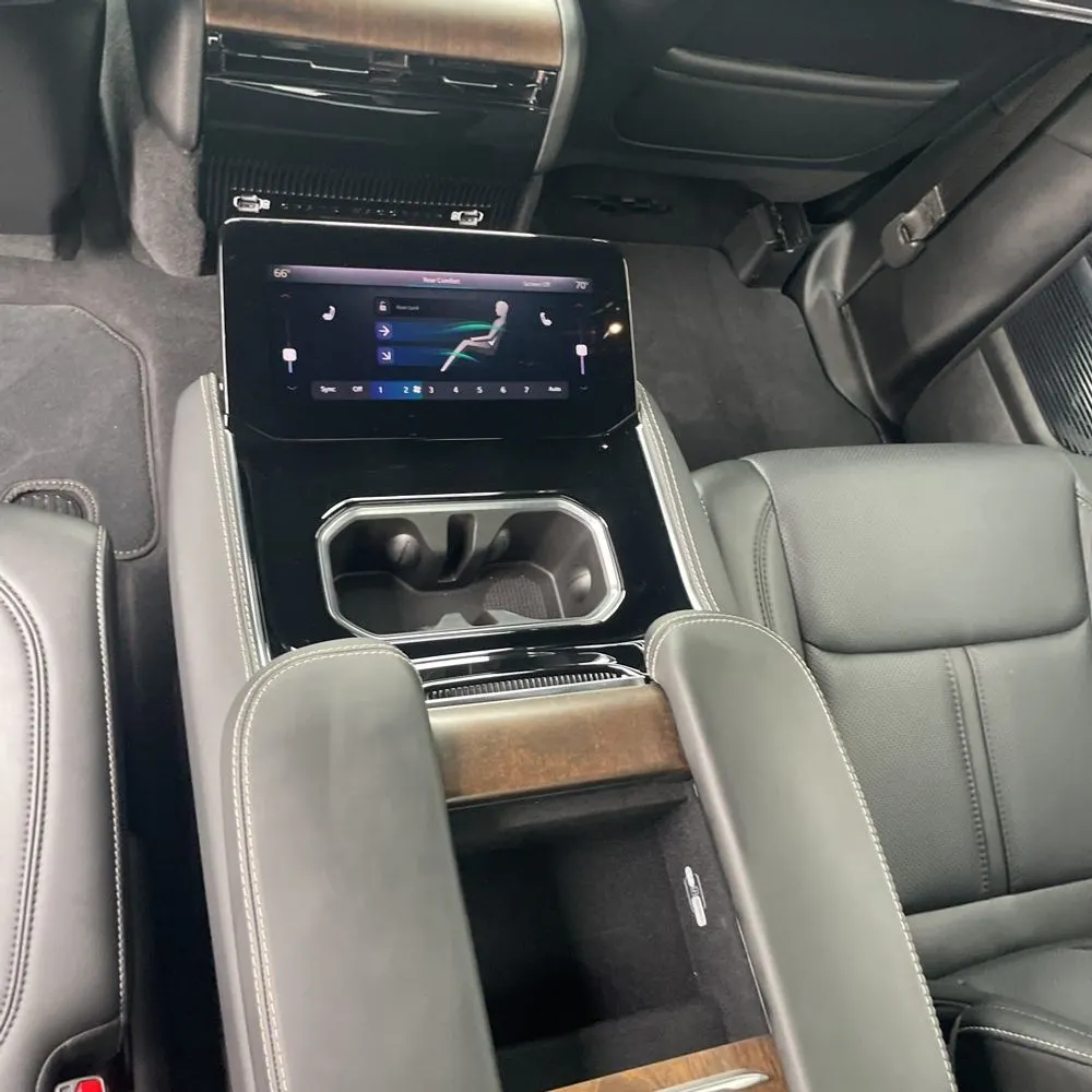 2024 Jeep Grand Wagoneer Base