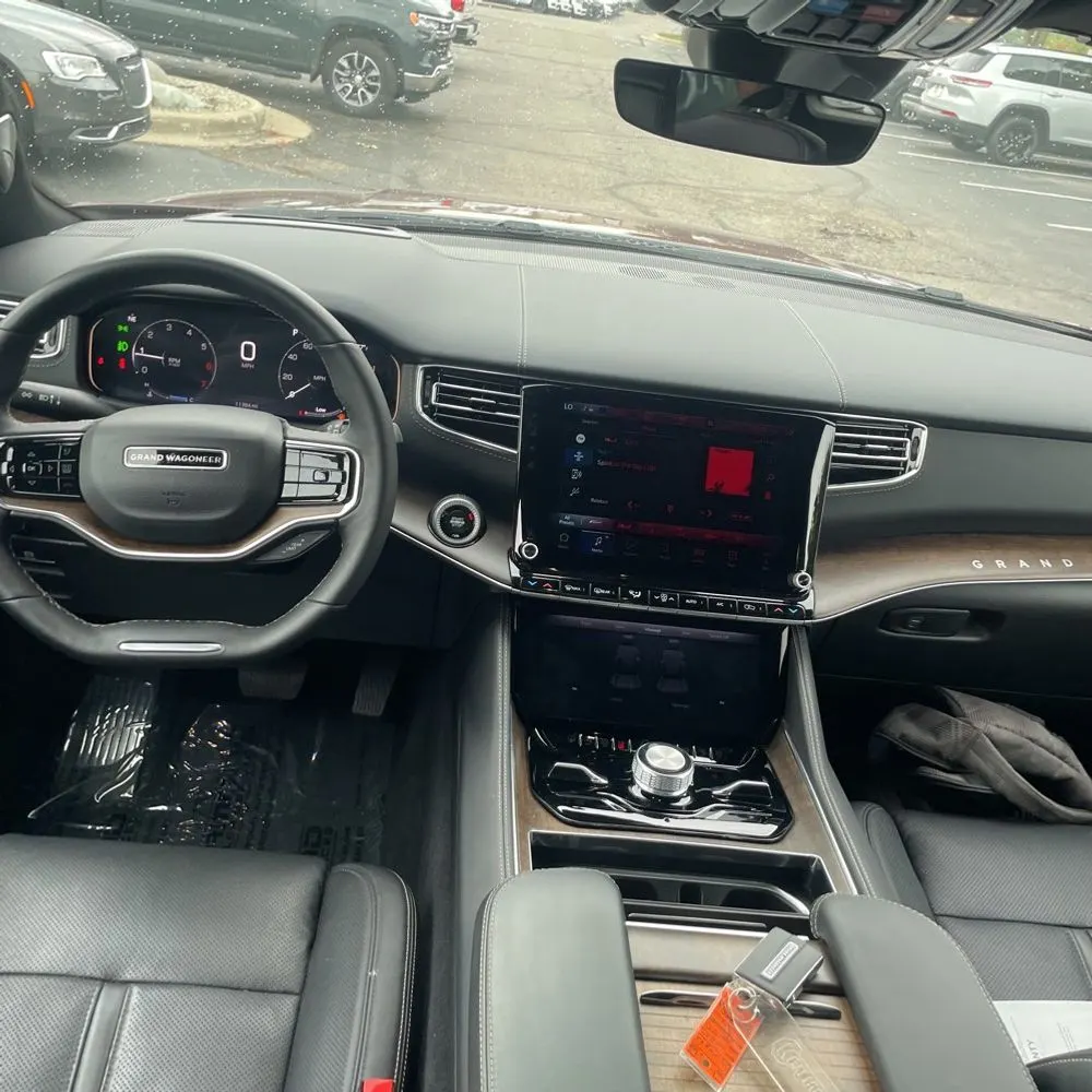 2024 Jeep Grand Wagoneer Base