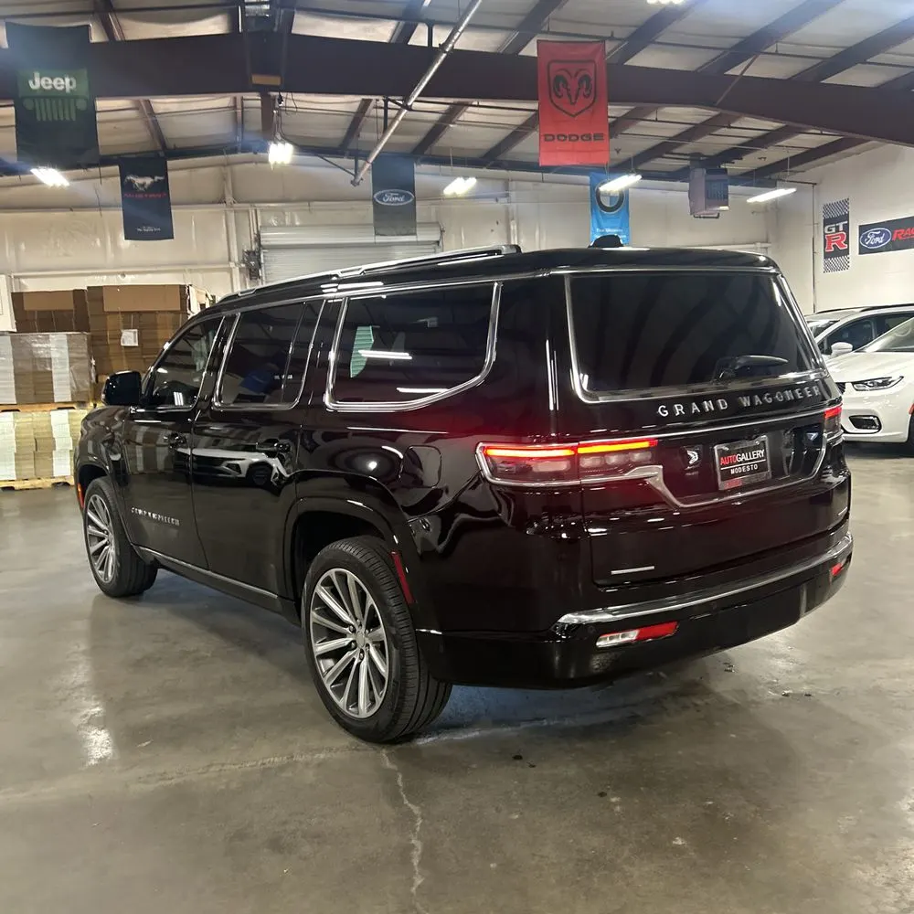 2023 Jeep Grand Wagoneer Series II