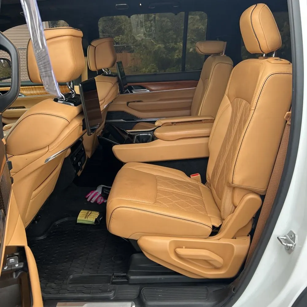 2022 Jeep Grand Wagoneer Series III