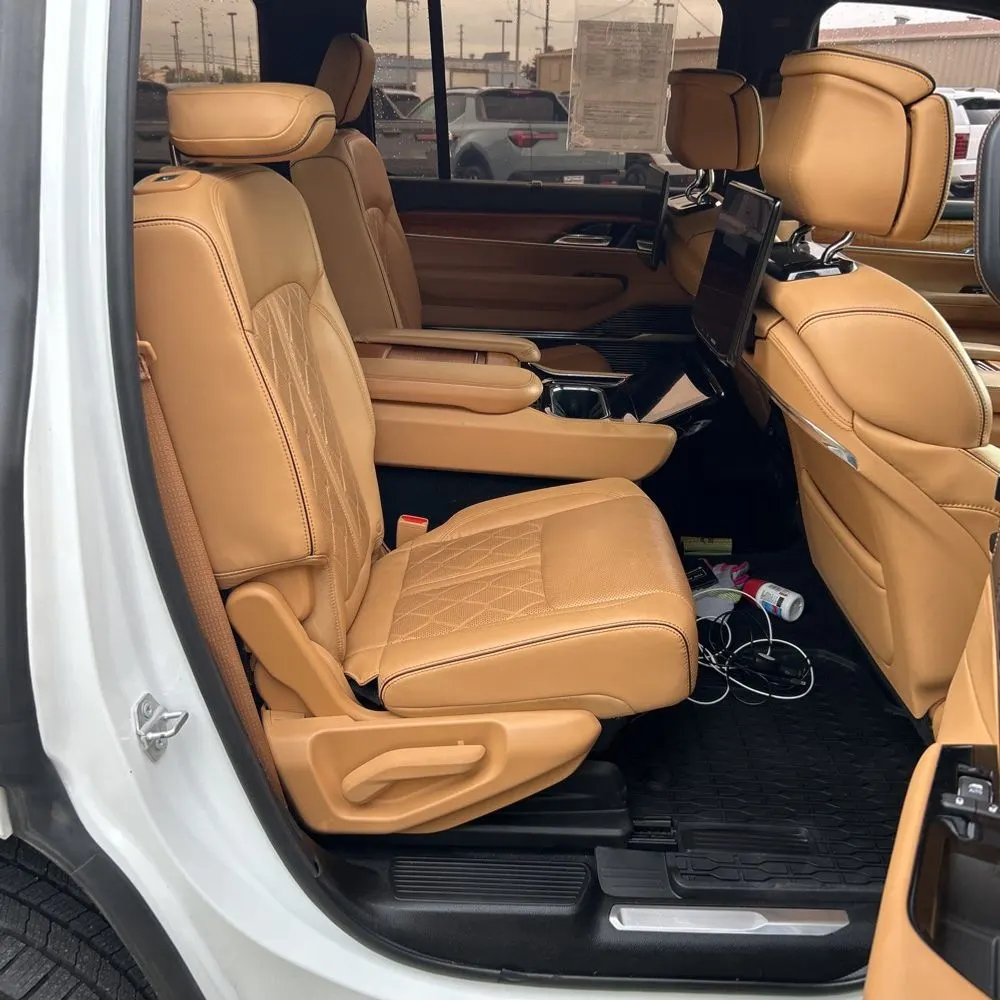 2022 Jeep Grand Wagoneer Series III