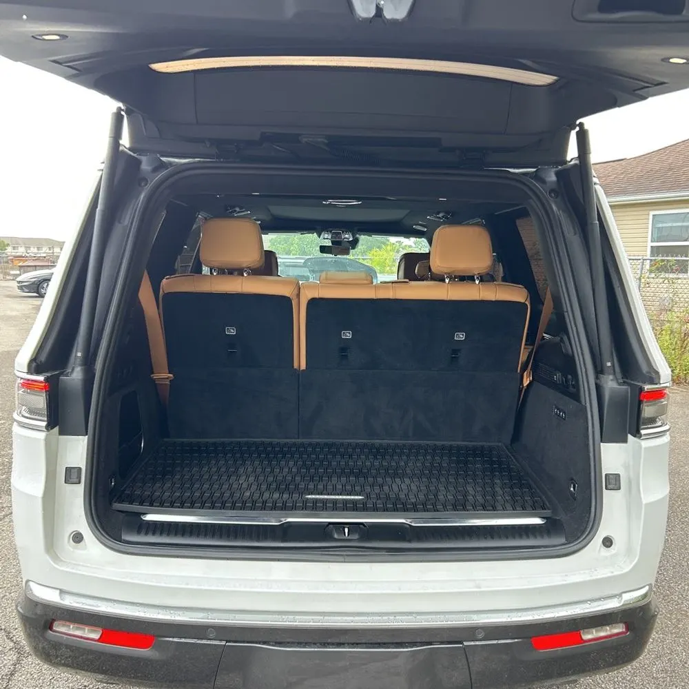 2022 Jeep Grand Wagoneer Series III