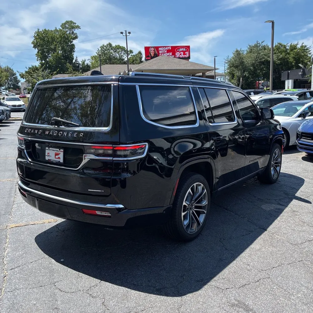 2022 Jeep Grand Wagoneer Series III