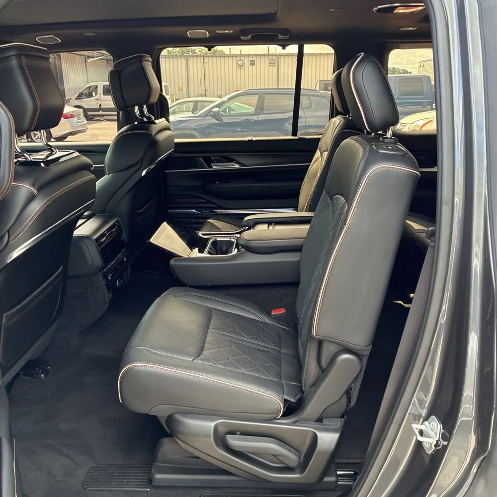 2024 Jeep Grand Wagoneer Series III Obsidian