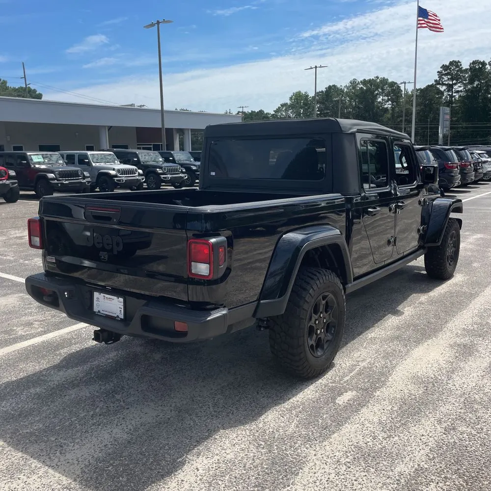 2023 Jeep Gladiator Willys