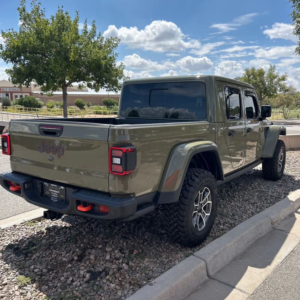 2025 Jeep Gladiator Mojave X