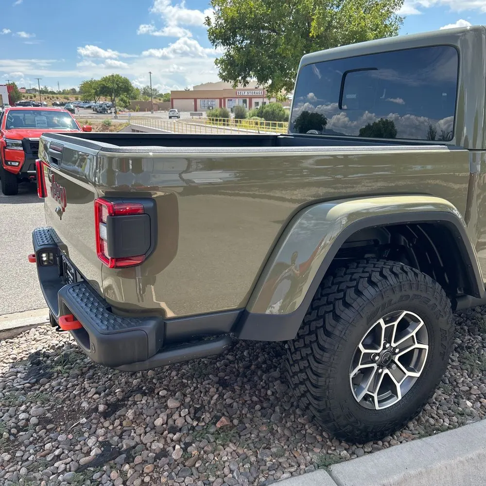 2025 Jeep Gladiator Mojave X