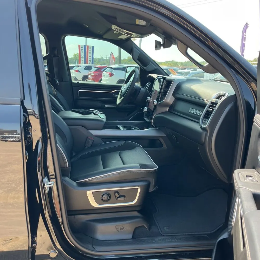 2025 Ram 1500 Laramie