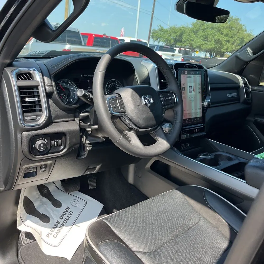 2025 Ram 1500 Laramie
