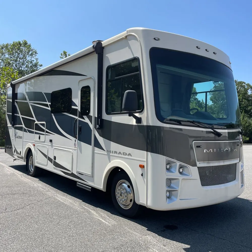 2020 Mirada Coachman motor home Base