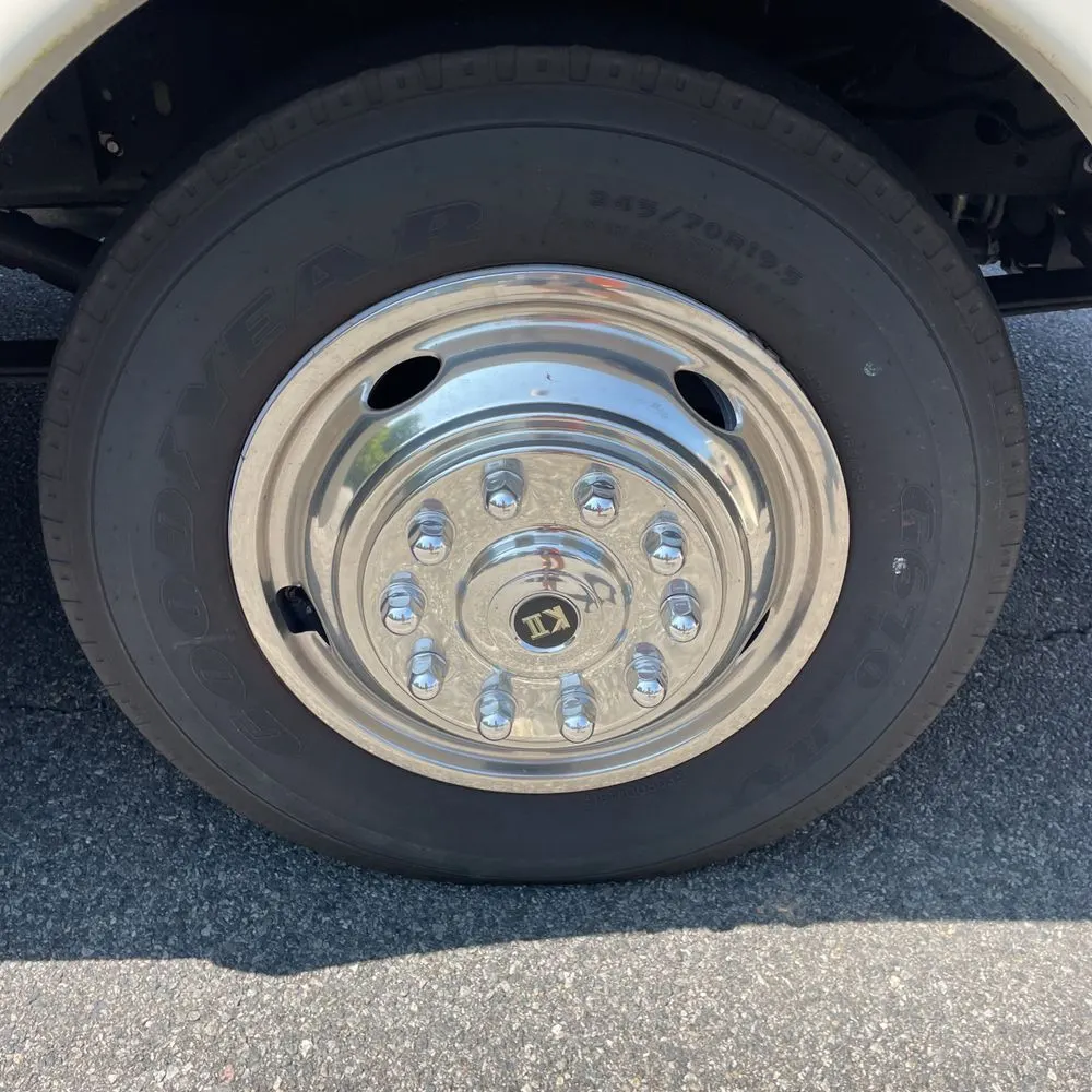 2020 Mirada Coachman motor home Base