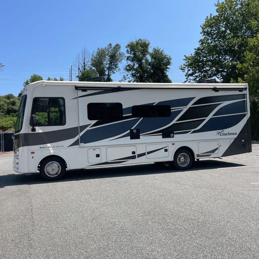 2020 Mirada Coachman motor home Base