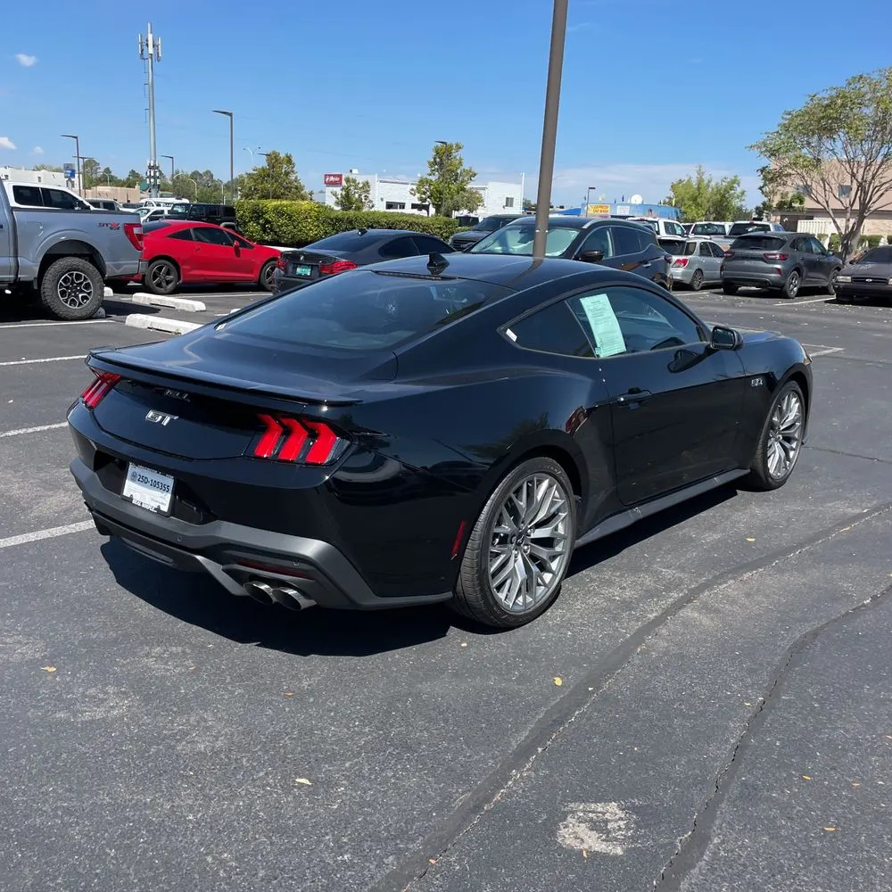 2025 Ford Mustang GT Premium
