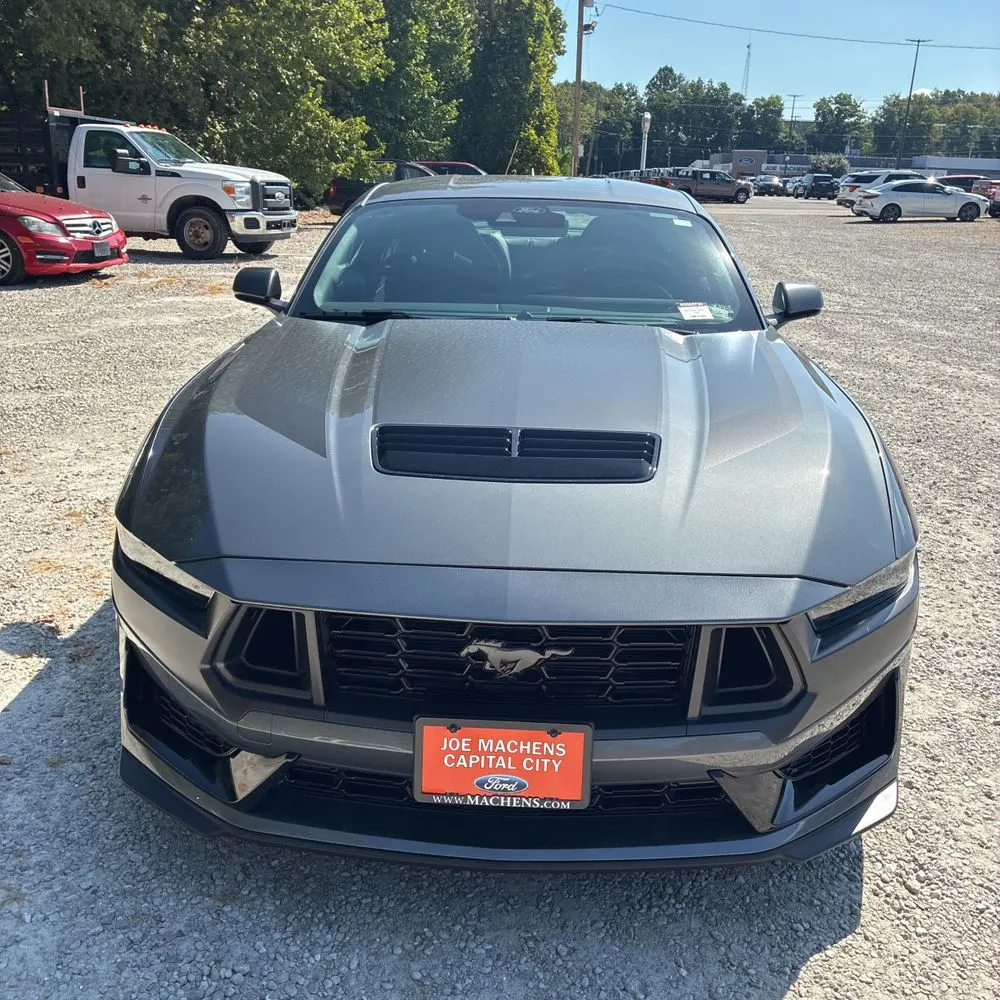 2024 Ford Mustang Dark Horse