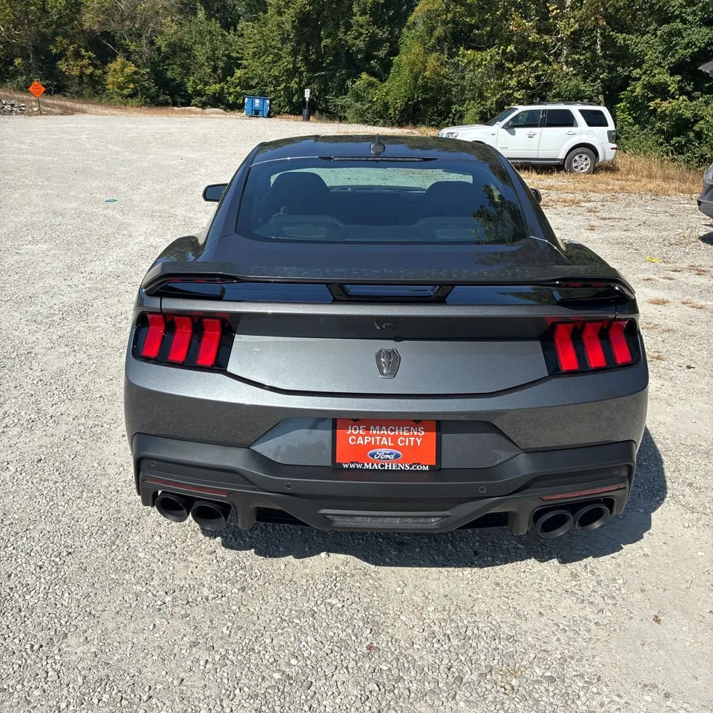 2024 Ford Mustang Dark Horse