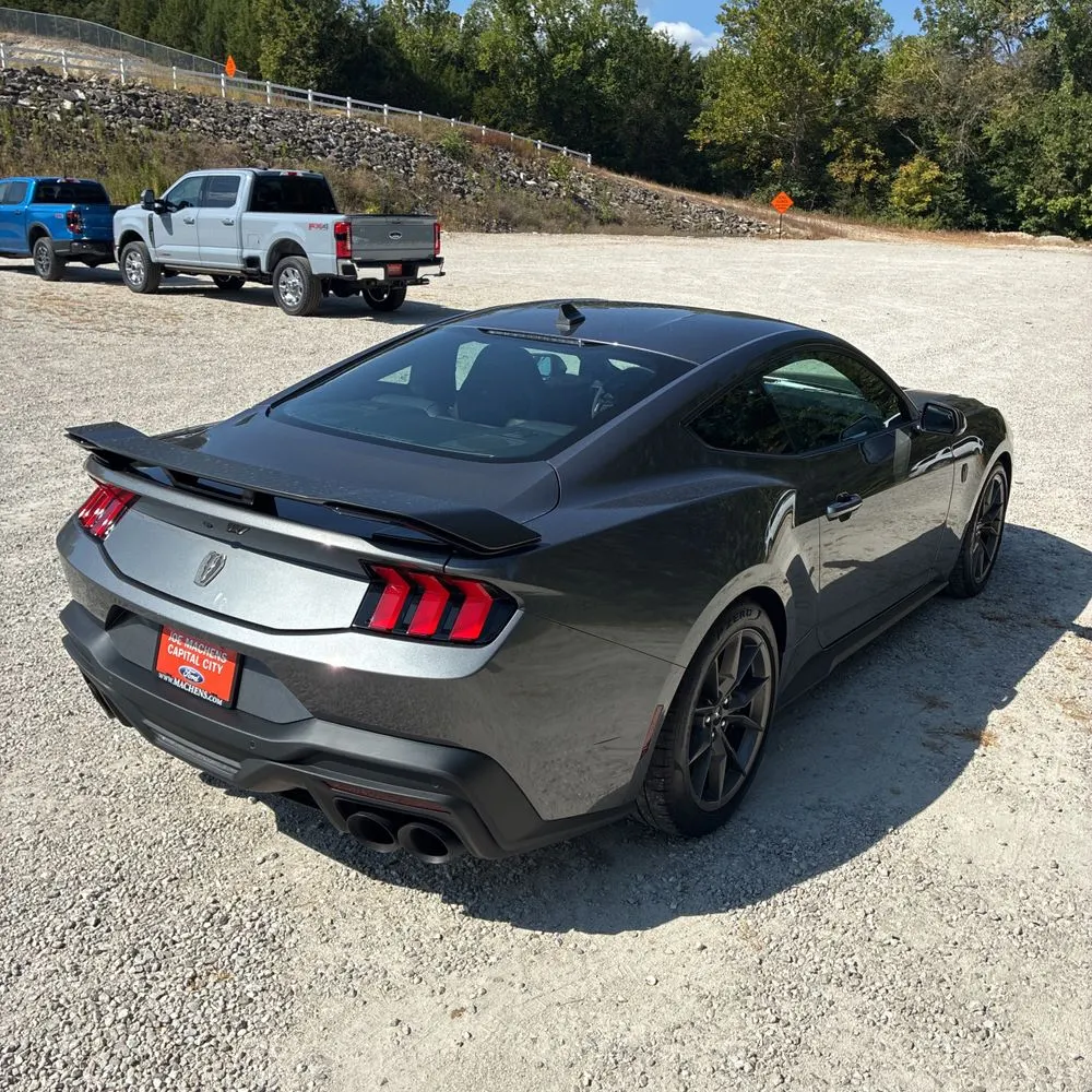 2024 Ford Mustang Dark Horse