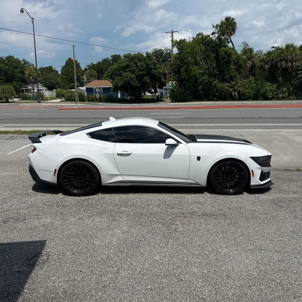 2024 Ford Mustang Dark Horse