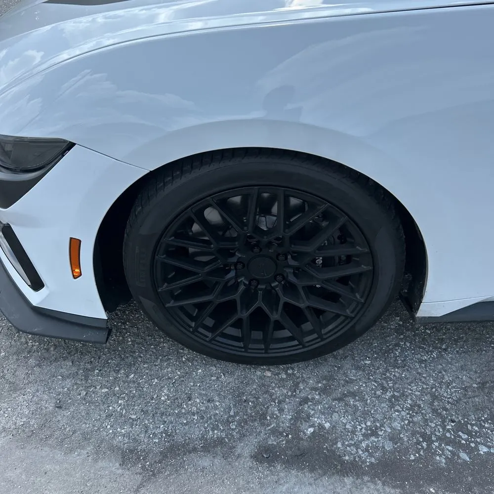 2024 Ford Mustang Dark Horse