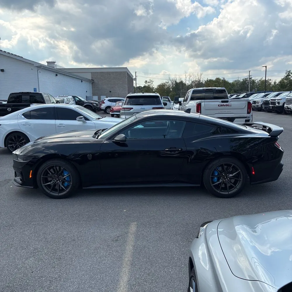 2024 Ford Mustang Dark Horse