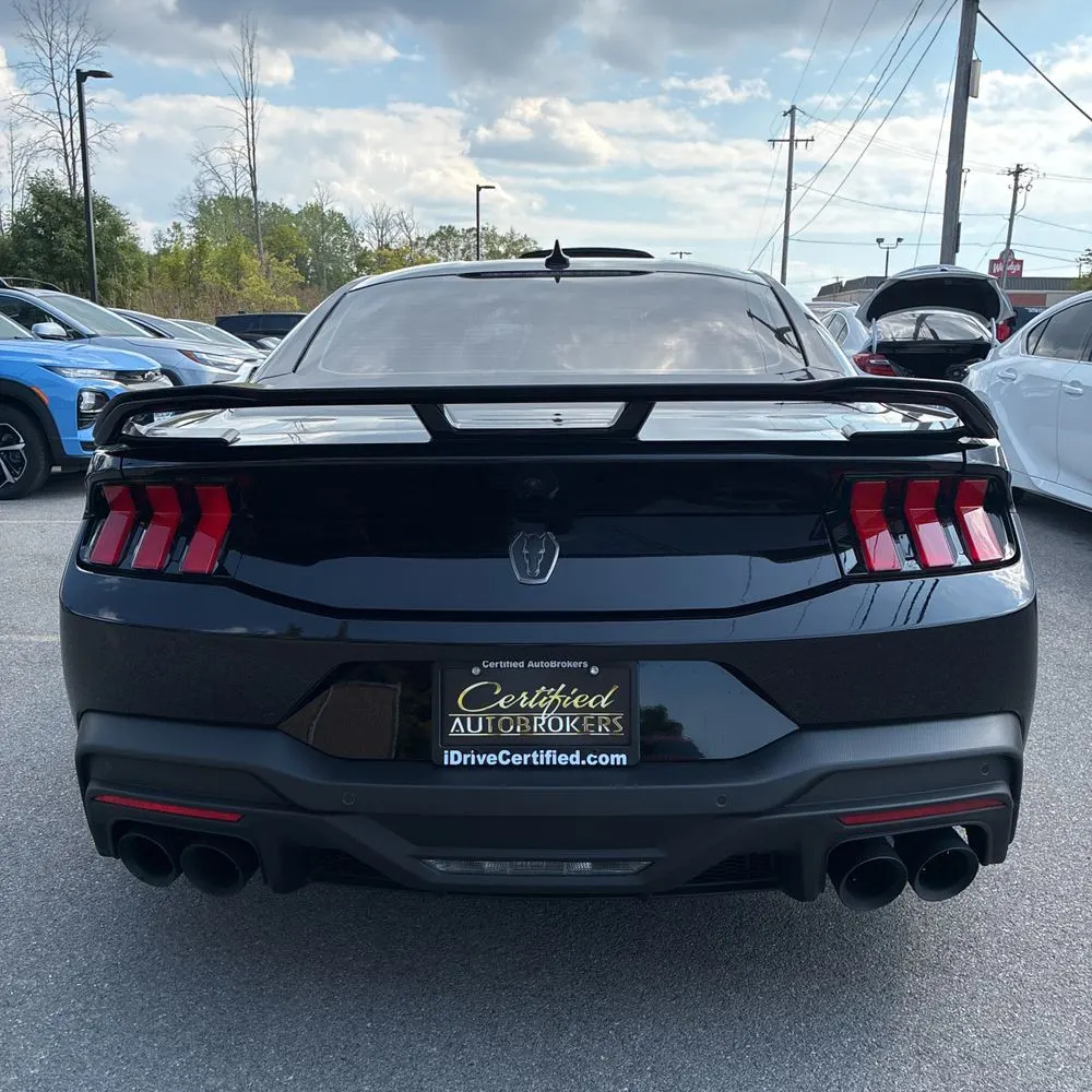 2024 Ford Mustang Dark Horse