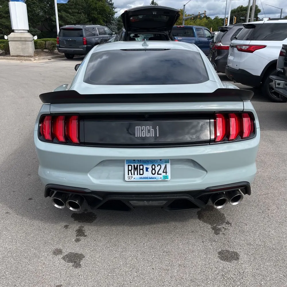 2022 Ford Mustang Mach 1